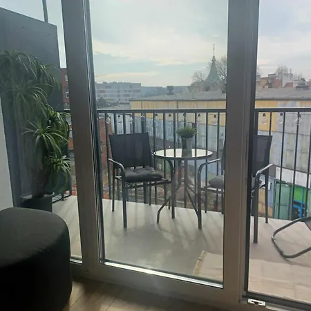 One-room Nyska Free Garage!!! Apartamento