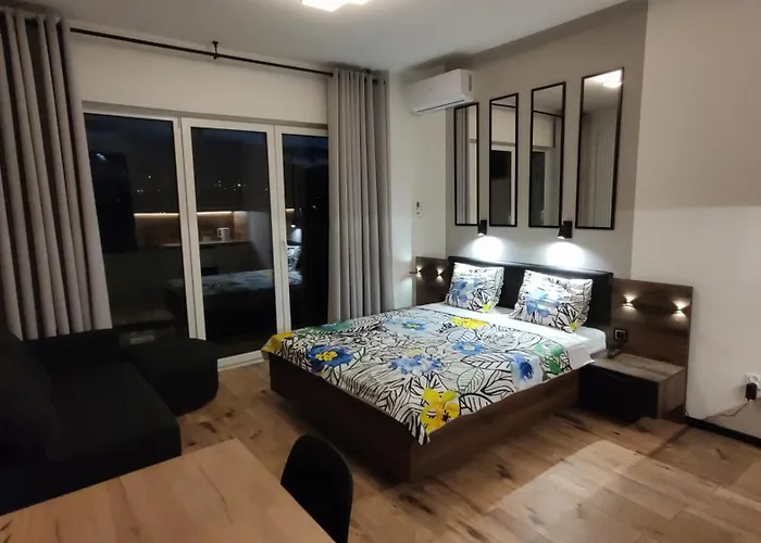 One-room Nyska Free Garage!!! Apartment *